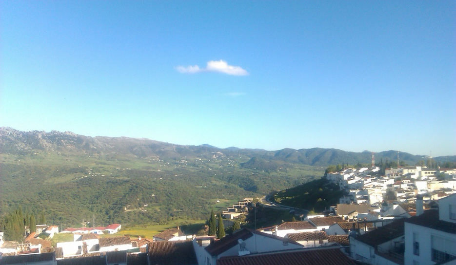 View of the mountaints and rooftops of Cortes from Apartamiento Quercus